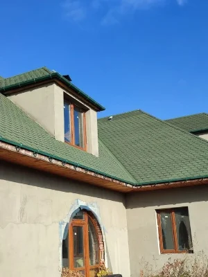Чудовий будинок для великою родини. Підключені всі комунікац