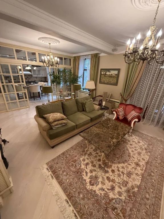No commission | 7 bedrooms | 188 sq m | City center of Kyiv | Mikils'ko
