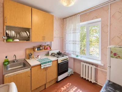 Без комиссии | 1-комнатная | 34 м² | Киев | Виноградар | Свет