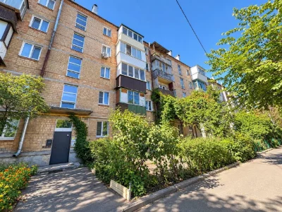 Без комиссии | 1-комнатная | 34 м² | Киев | Виноградар | Свет