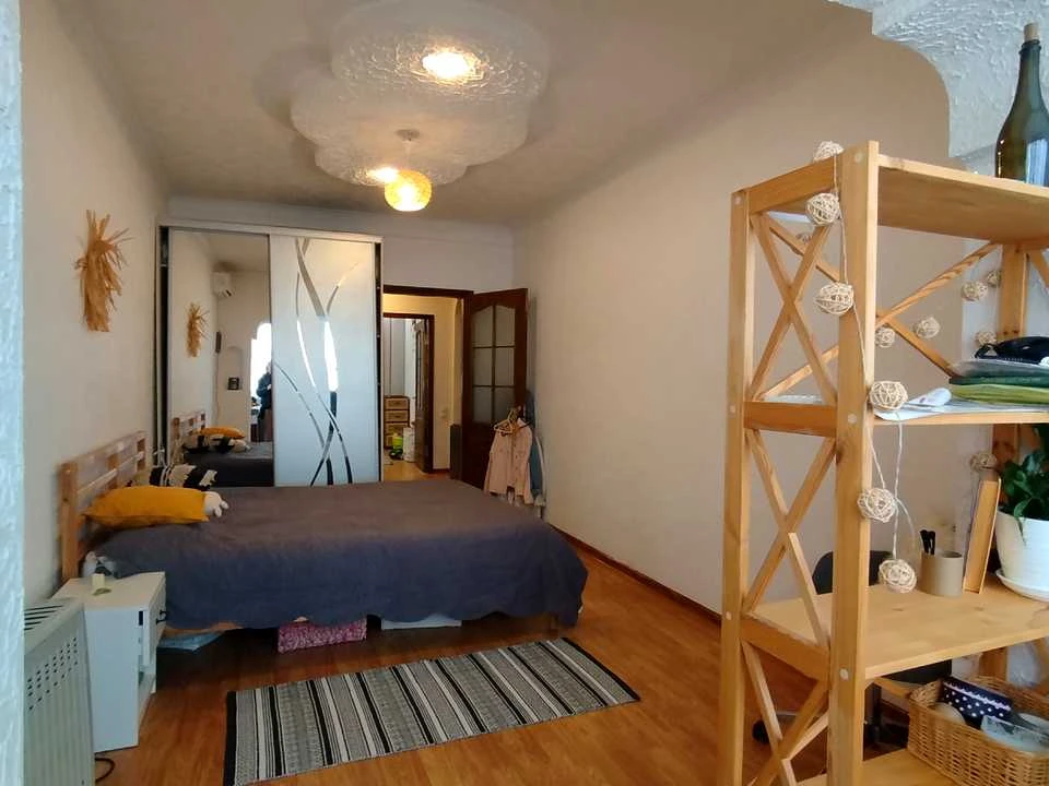 Apartment. Zaporizhzhia, Volodymyr Ukrainets St. (Novokuznetskaya