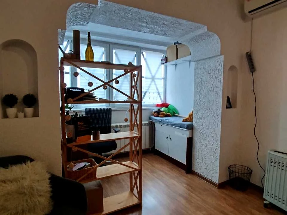 Apartment. Zaporizhzhia, Volodymyr Ukrainets St. (Novokuznetskaya