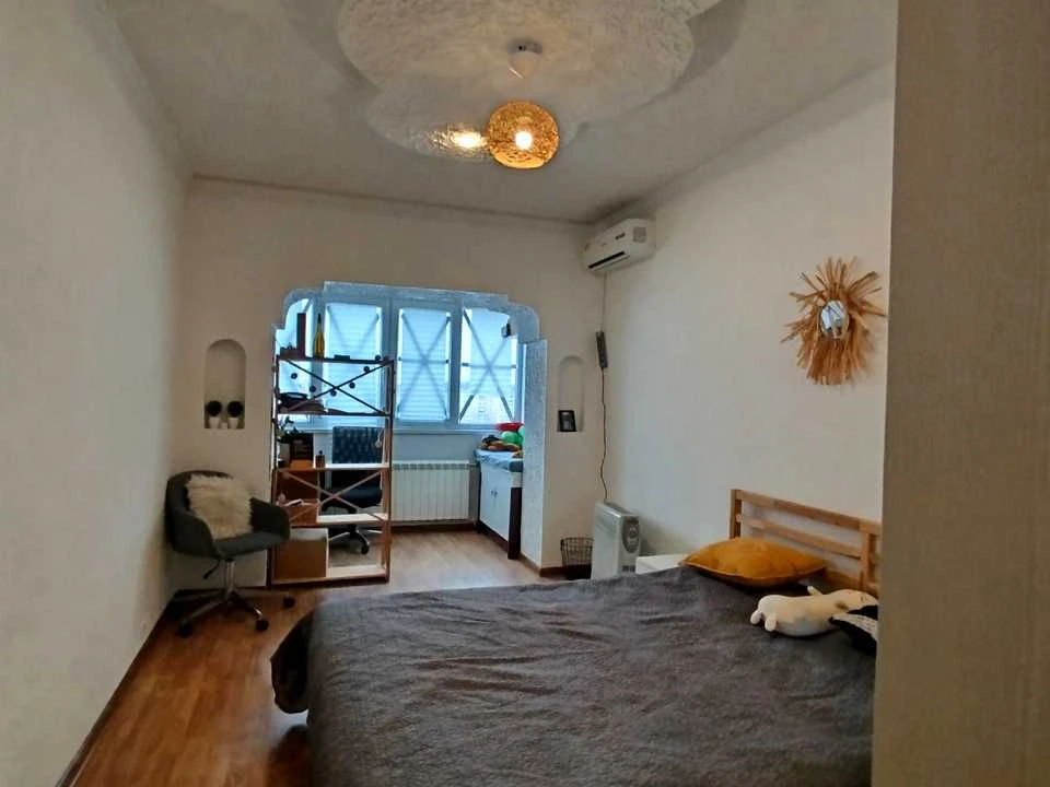 Apartment. Zaporizhzhia, Volodymyr Ukrainets St. (Novokuznetskaya