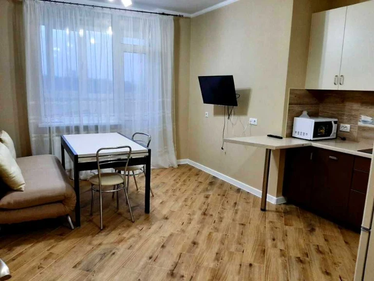 Apartment. Yasynuvat Street, Kyiv