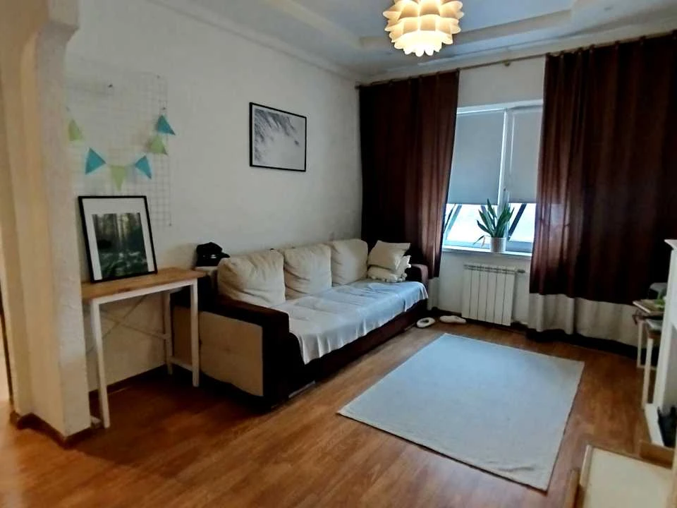 Apartment. Zaporizhzhia, Volodymyr Ukrainets St. (Novokuznetskaya