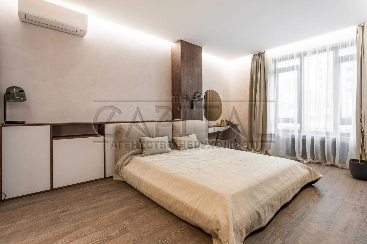 Sale / Apartments / Fontaniv Avenue / Center / Pecer, / 12