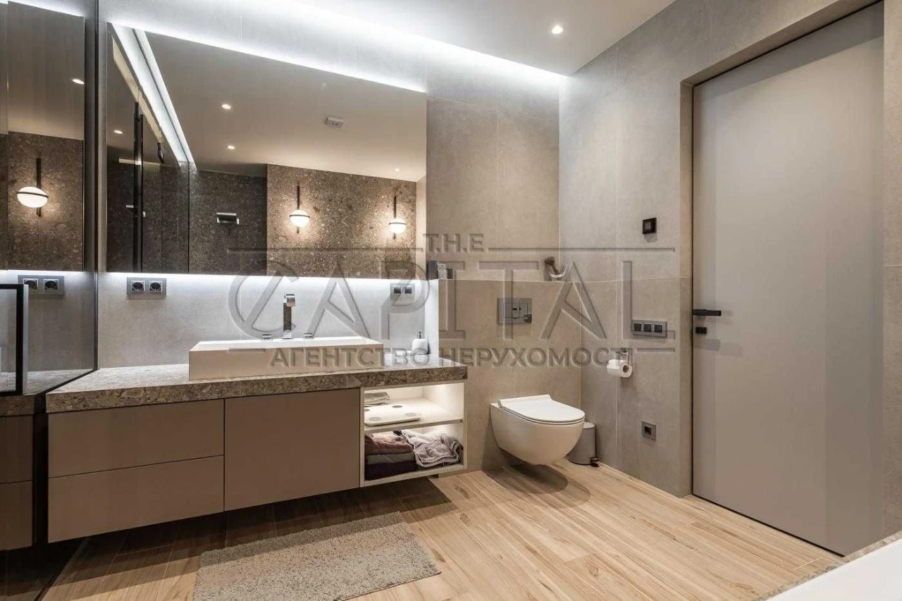 Sale / Apartments / Fontaniv Avenue / Center / Pecer, / 12
