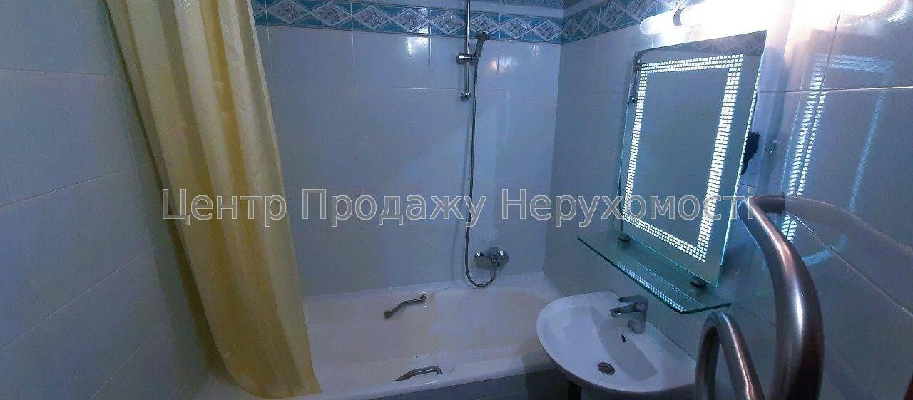 Sale of a 4-bedroom apartment in Kyiv