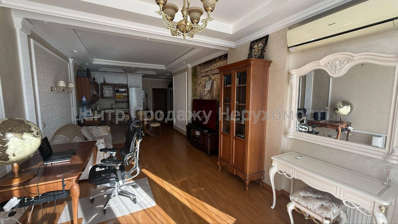 Sale of 1-room apartment, 67 sq m², 16/25 floors, Smaragdovy residential complex, Kyiv — in