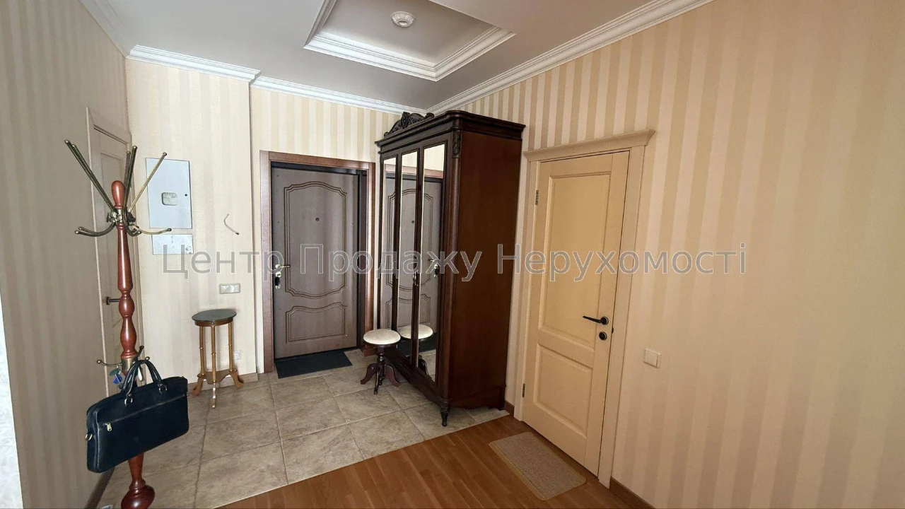 Sale of 1-room apartment, 67 sq m², 16/25 floors, Smaragdovy residential complex, Kyiv — in