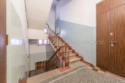 Продаж 4-кімн. квартири, 146 м², 3/3 поверх, Київ. Відмінна