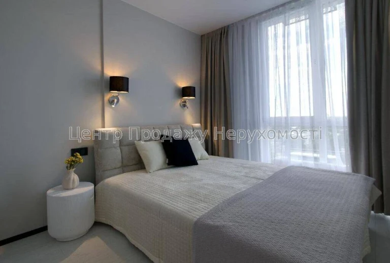 Sale of a 1-bedroom apartment 41.6 m² on the 15th floor in the 4U residential complex, Kyiv!