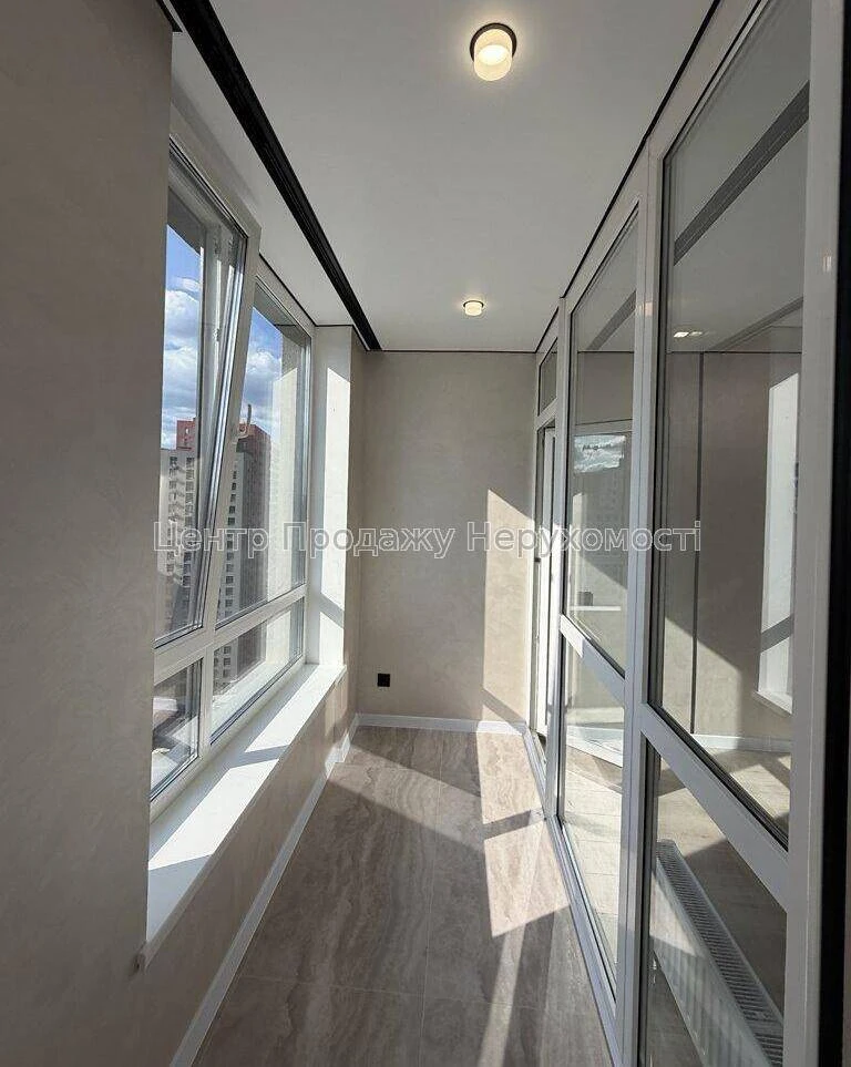 Продаж 2-кімнатній квартири, 67 м², 17/25 поверх, ЖК «Варшавський 3»