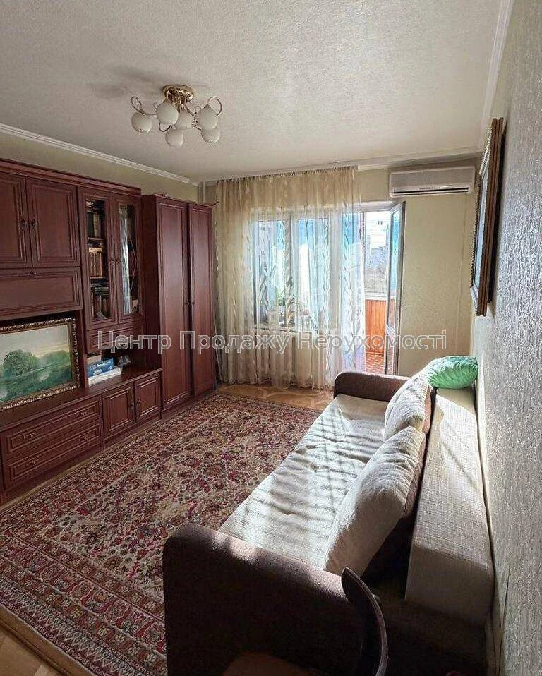 Продаж 3-кімн. квартири, 8/15 пов, 73. 77 м², Київ – відмінн