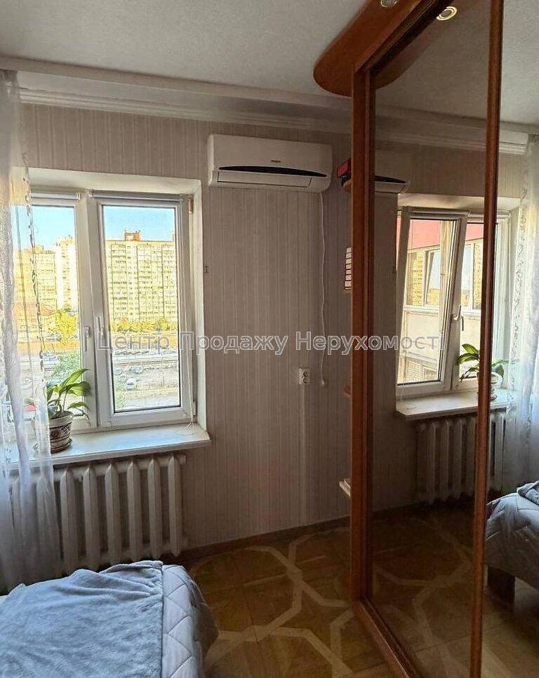 Продаж 3-кімн. квартири, 8/15 пов, 73. 77 м², Київ – відмінн