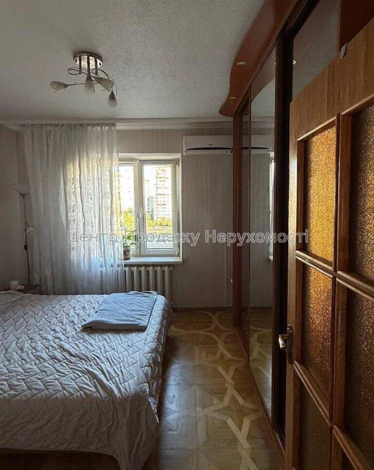 Продаж 3-кімн. квартири, 8/15 пов, 73. 77 м², Київ – відмінн