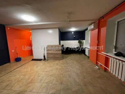 Продаж 2-кімн. квартири, 56 м², 1/5 пов, Київ – вигідна проп