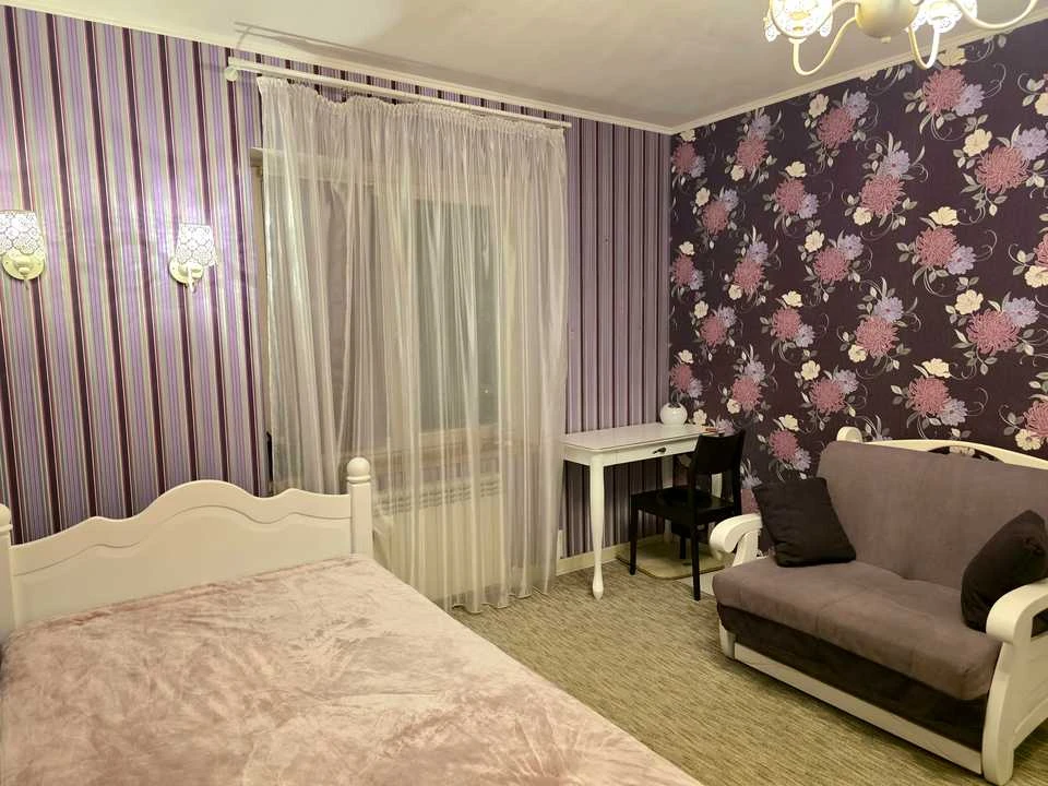 Apartment. Dnipro, Heroes Avenue