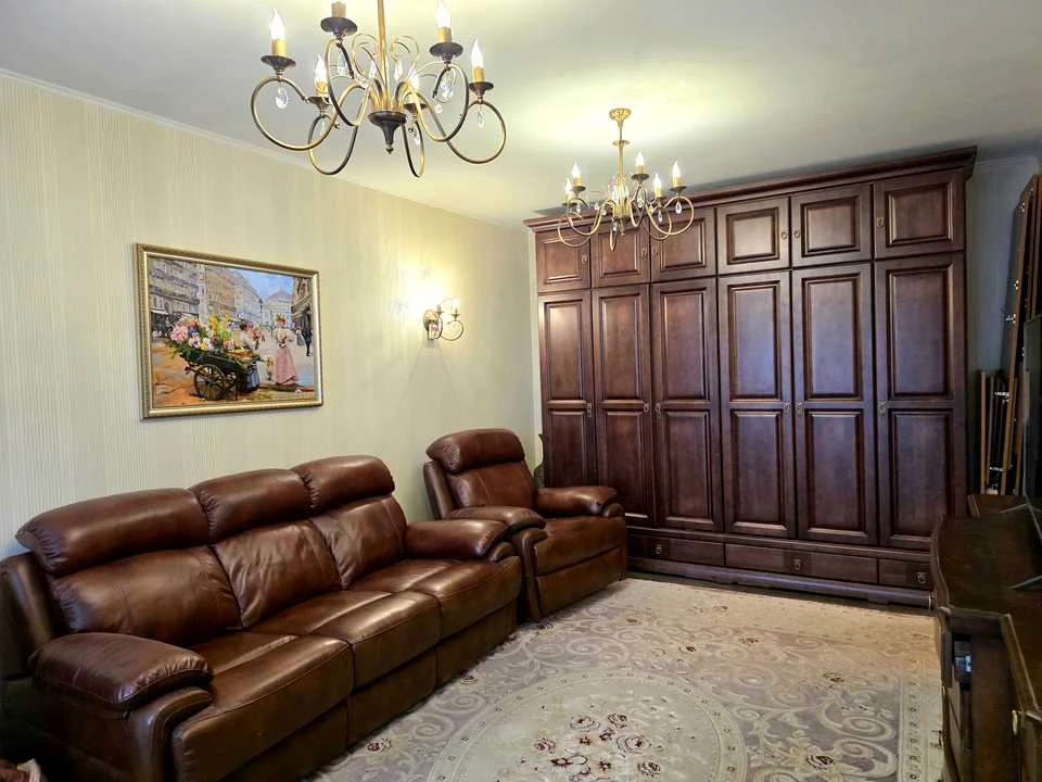 Apartment. Dnipro, Heroes Avenue