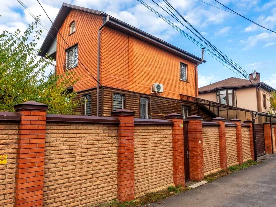 House. Kyiv, Sadova