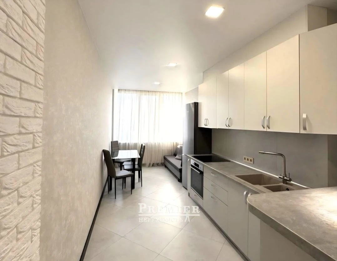 Предлагается к продаже просторная 1-к квартира площадью 47м²