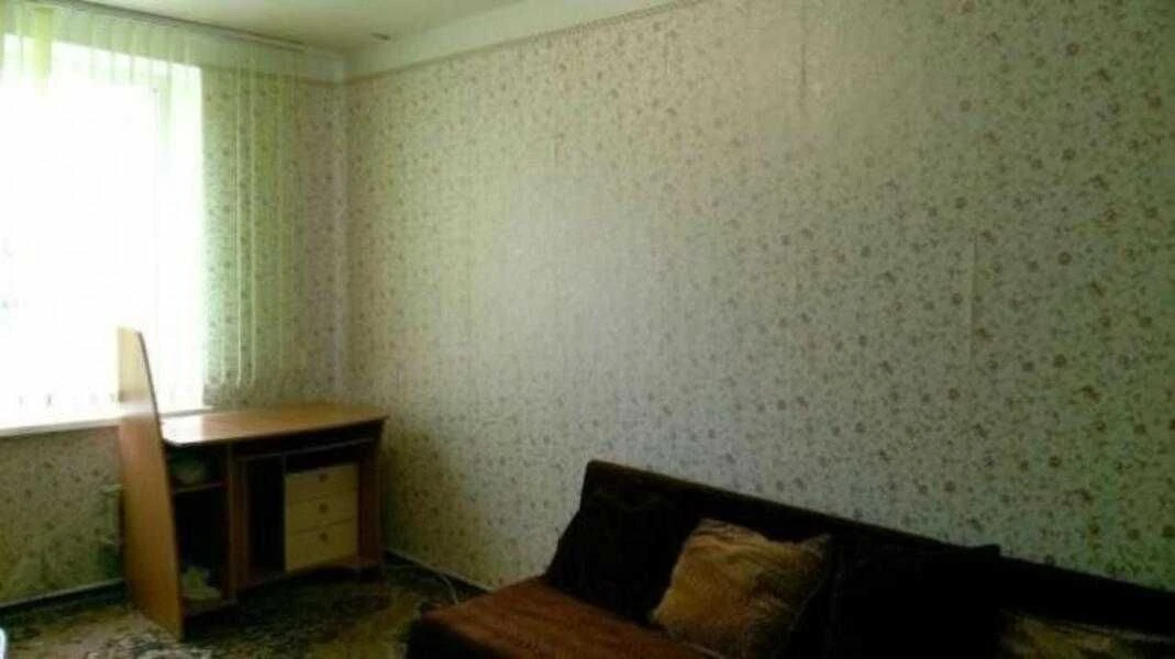 3-bedroom apartment on Northern Saltivka for renovation