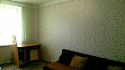 3-bedroom apartment on Northern Saltivka for renovation