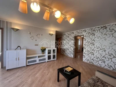 For Sale 4-room apartment 80 sq m, Tarasenka street / Metalist, 3 minutes to the metro.