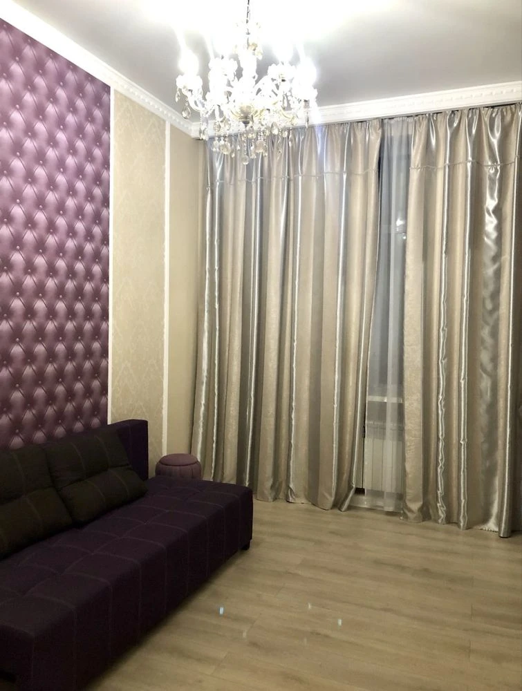 Продам ‼️двух комнатнаю квартру‼️метро Ярослава Мудрого ‼️(7
