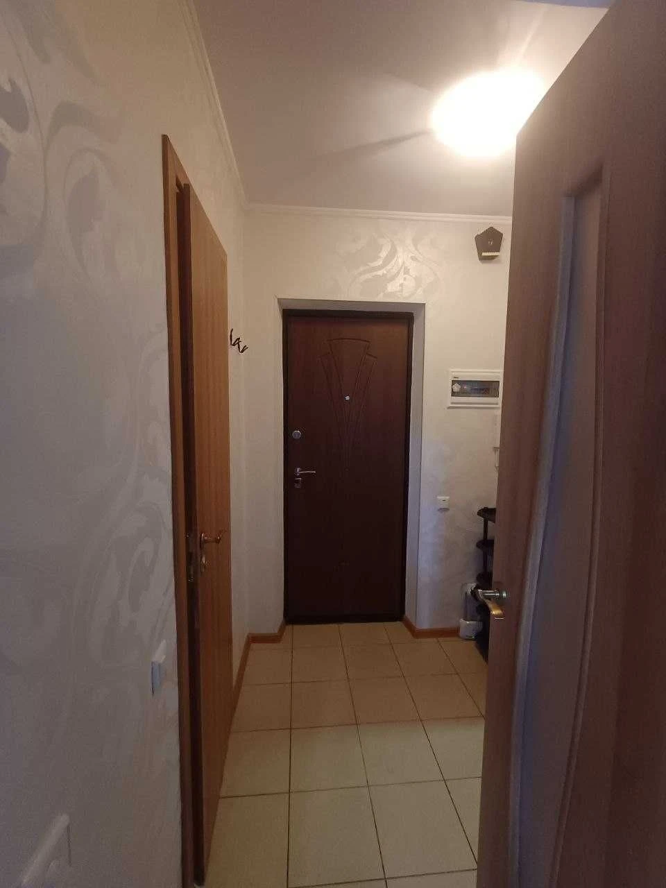 1-кмн. квартира, 2/9, цегла, ремонт, вул. Лобановського