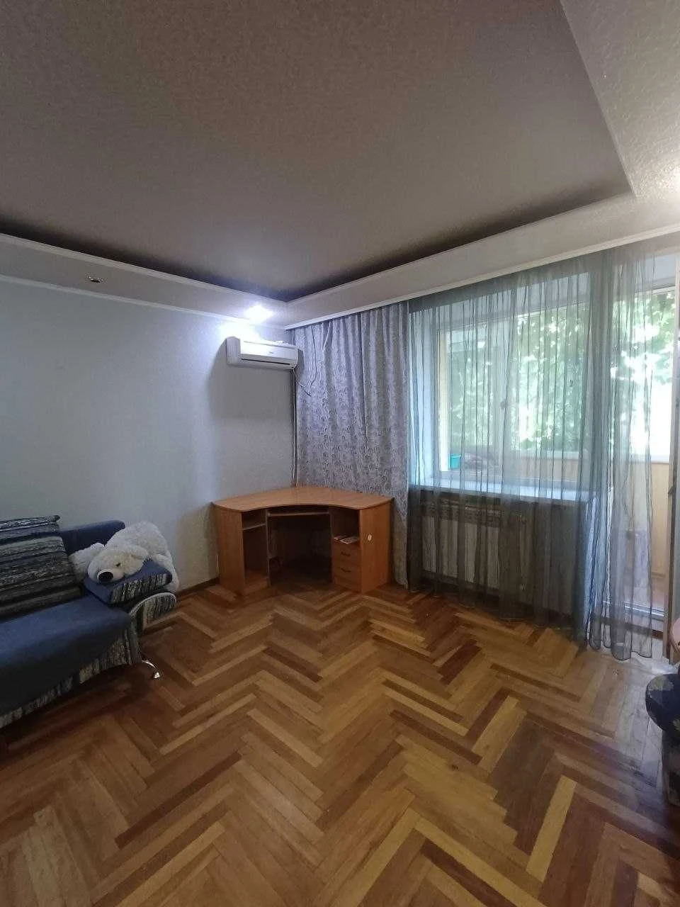1-кмн. квартира, 2/9, цегла, ремонт, вул. Лобановського