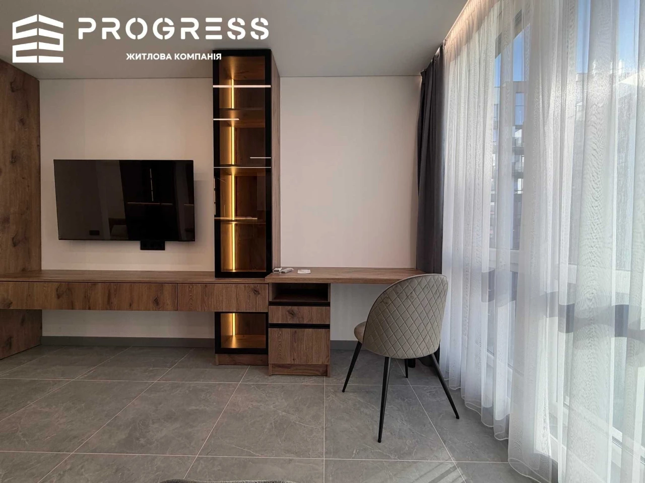 Продаж 1 кімнатної квартири ЖК Manhattan Up з басейном на да