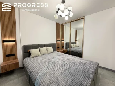 Продаж 1 кімнатної квартири ЖК Manhattan Up з басейном на да