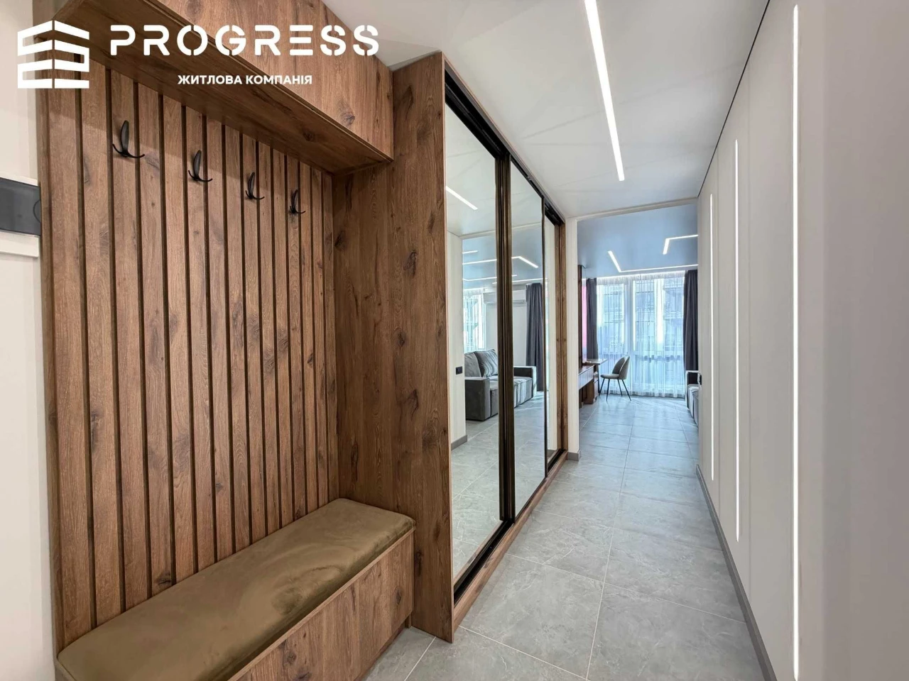Продаж 1 кімнатної квартири ЖК Manhattan Up з басейном на да