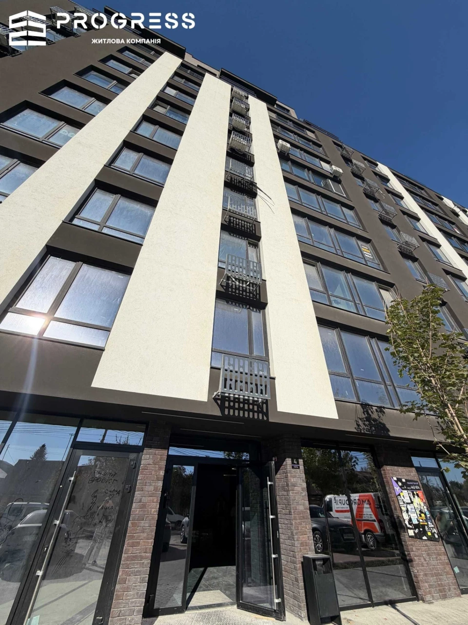 Продаж 1 кімнатної квартири ЖК Manhattan Up з басейном на да