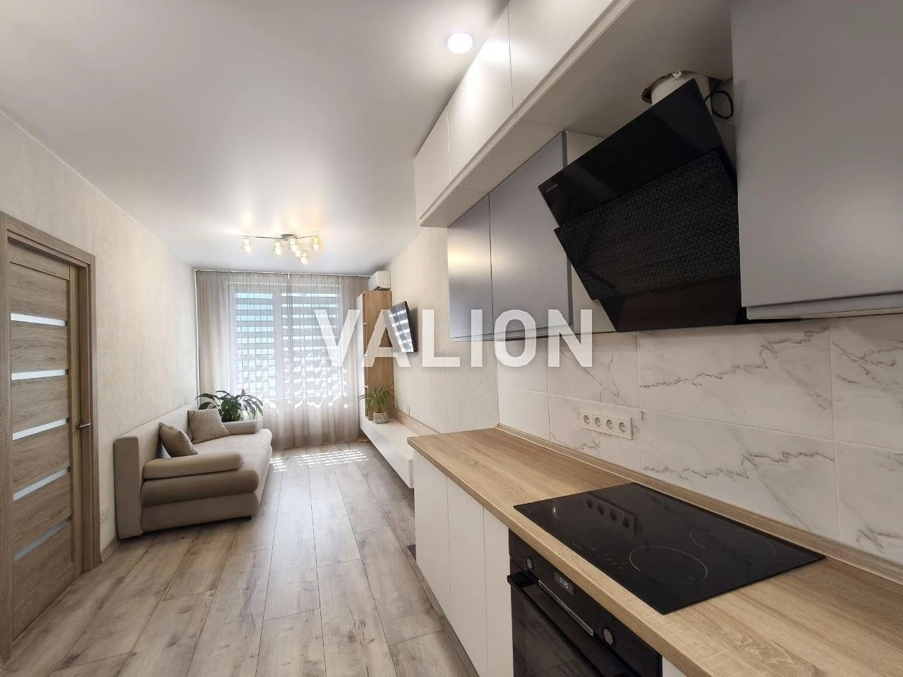 One-room 1k with renovation in the Metropolis residential complex, Zabolotnogo ave., T
