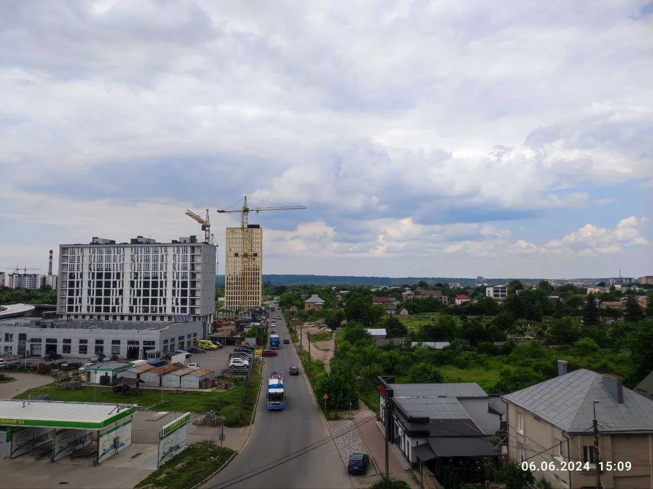 Терміновий продаж! 2-кімнКнягинин | центр | 62,9 м² | паркін