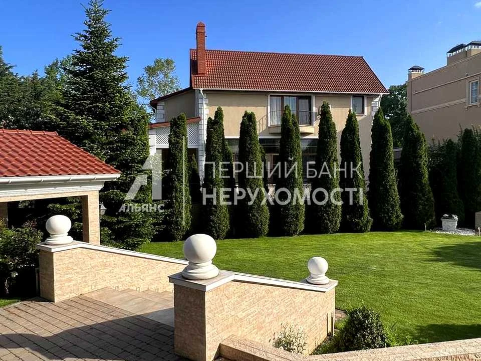 House. Odesa, Orekova
