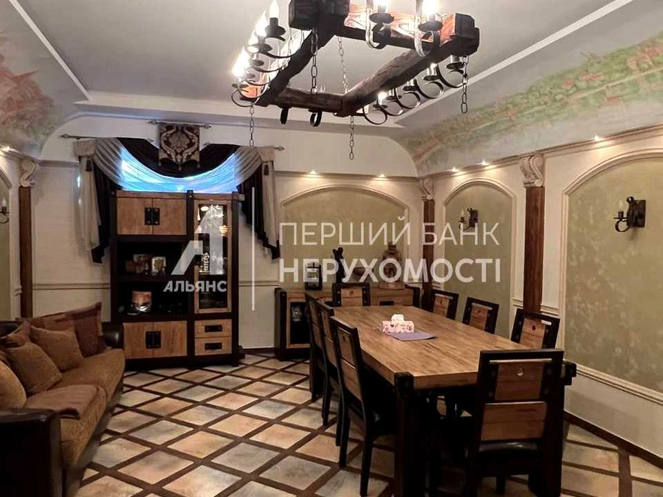 House. Odesa, Orekova