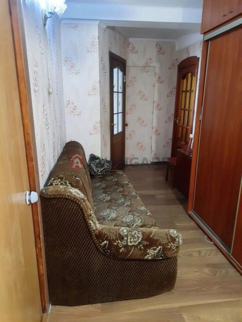 Spacious 3-bedroom apartment in the Khortytskiy district!