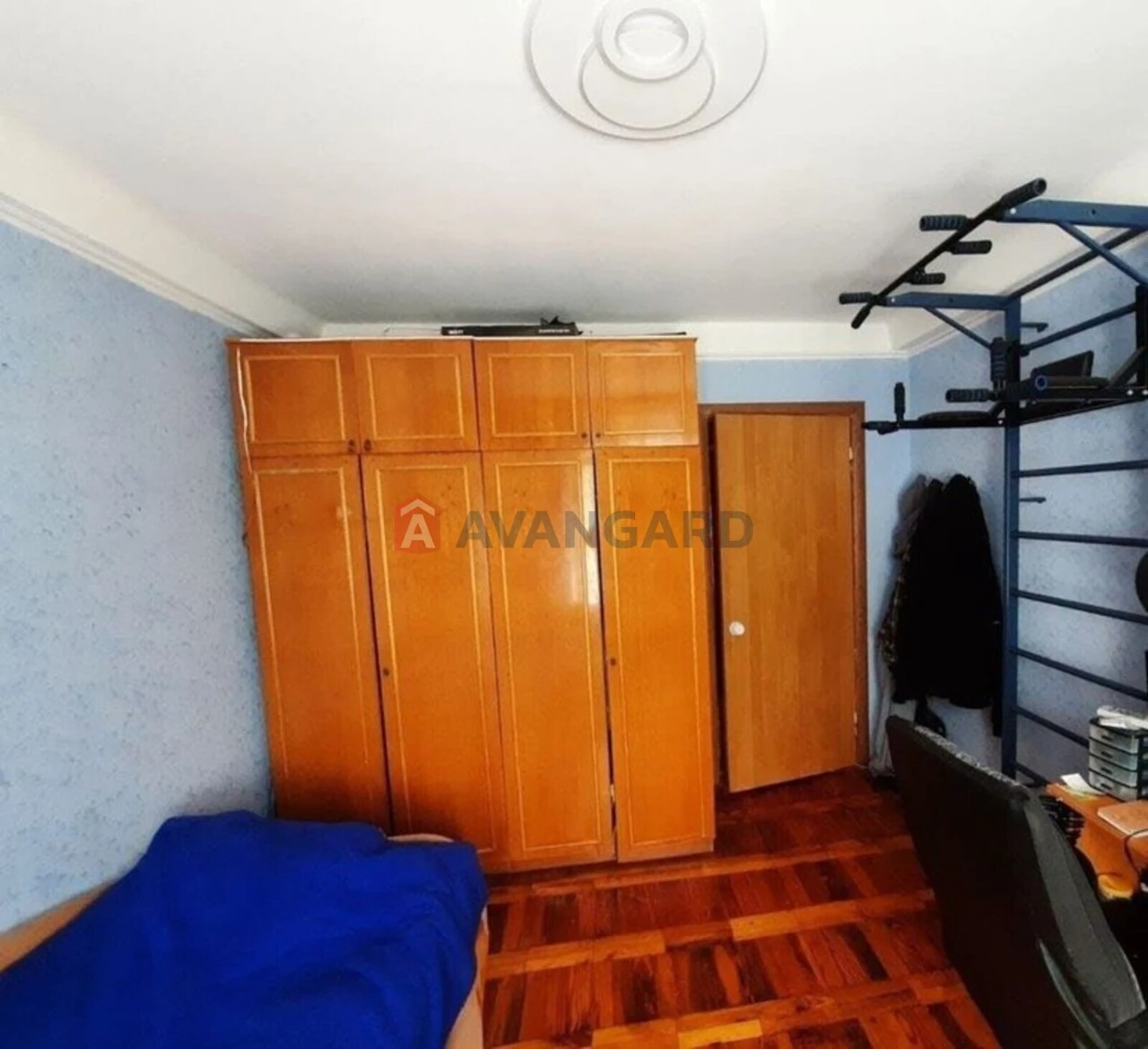 Spacious 3-bedroom apartment in the Khortytskiy district!