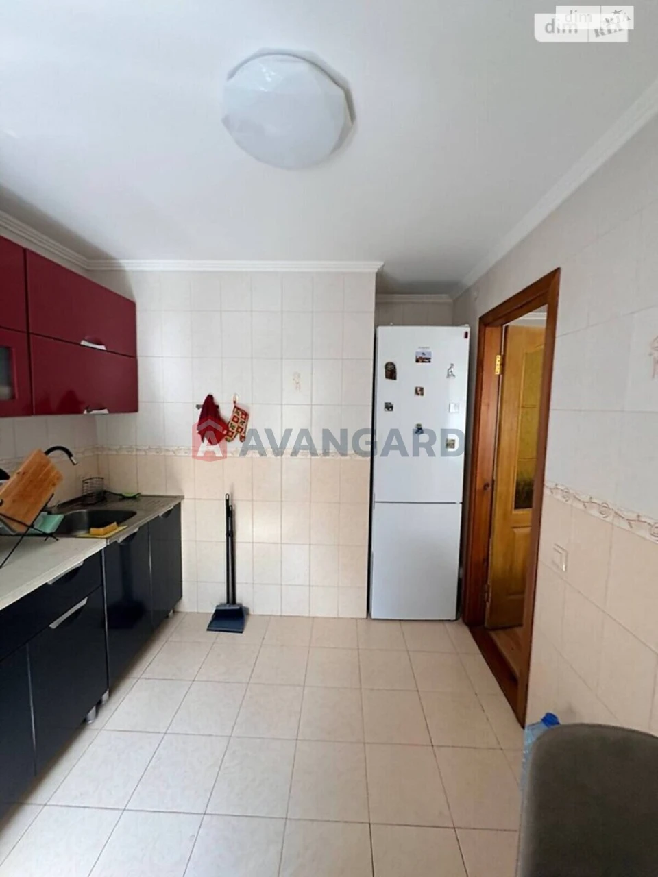 Apartment for Sale in Lenin District