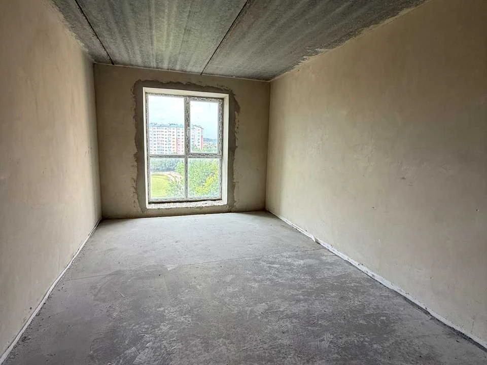 Apartment. Ivano-Frankivsk, Khimyk St.