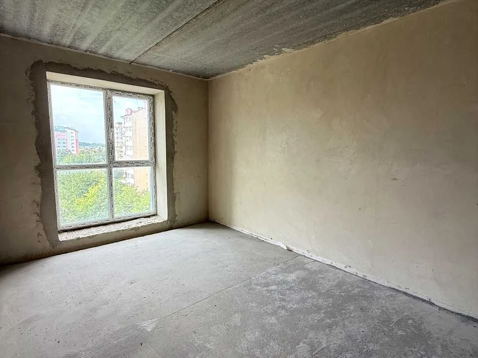 Apartment. Ivano-Frankivsk, Khimyk St.