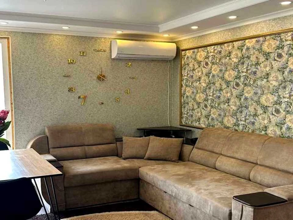 Apartment. Poltava, Volodymyr Iasiuka st.
