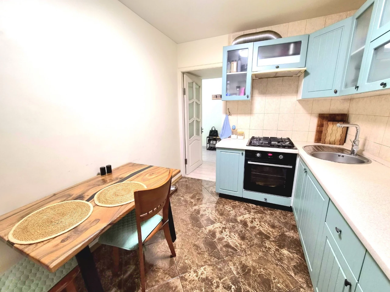Bright and Spacious 3-bedroom apartment in PZR
