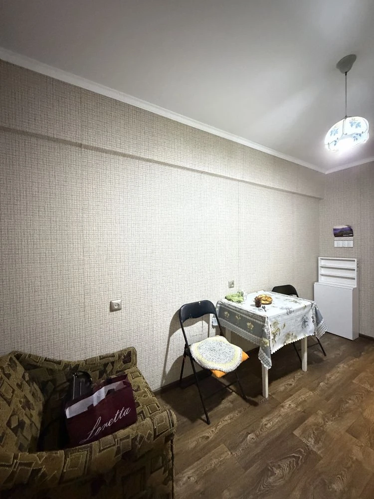 For Sale: 1-bedroom apartment on вул. Новозаводській / near Жд вокзалу