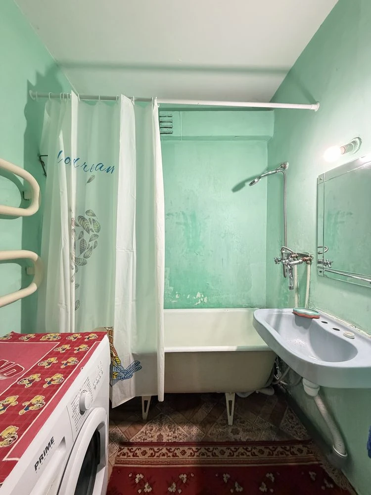 For Sale: 1-bedroom apartment on вул. Новозаводській / near Жд вокзалу