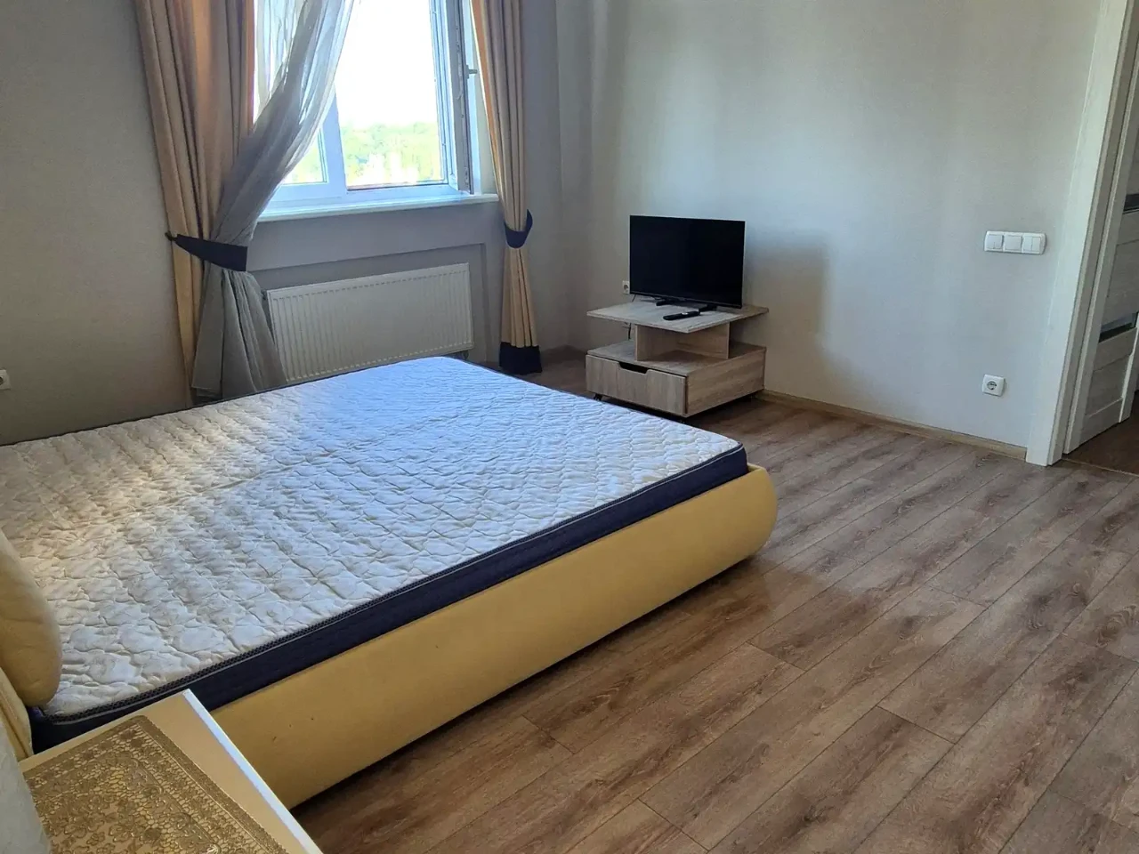 Сдается 1-комнатная квартира 46 м² на 15/32 этаже