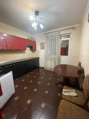 For Rent: 3-Bedroom Apartment at 69 Naukova Street